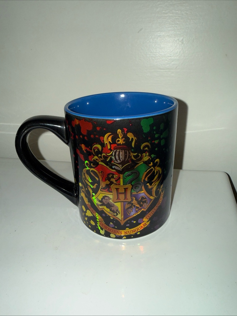 Harry Potter Hogwarts Crest Splatter Ceramic Mug 14oz Silver Buffalo